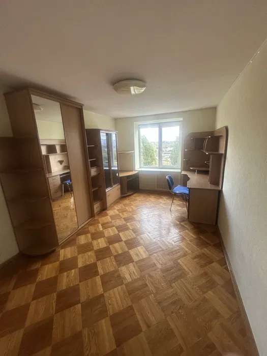 Продажа 3-комнатной квартиры 69.5 м², Березняковская ул., 30