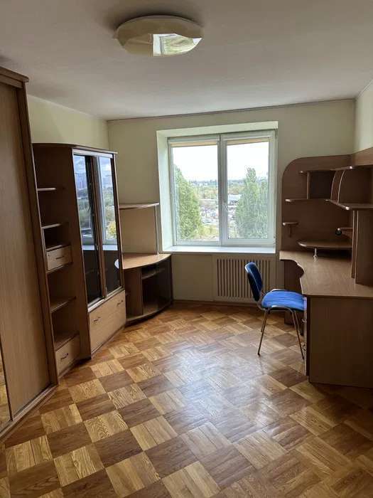 Продажа 3-комнатной квартиры 69.5 м², Березняковская ул., 30