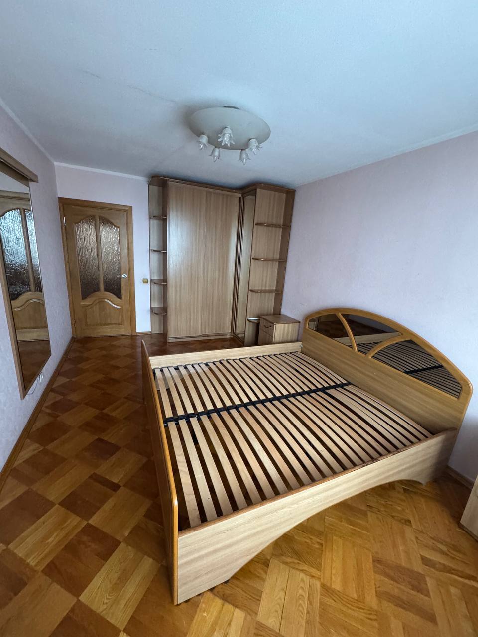 Продаж 3-кімнатної квартири 69.5 м², Березняківська вул., 30