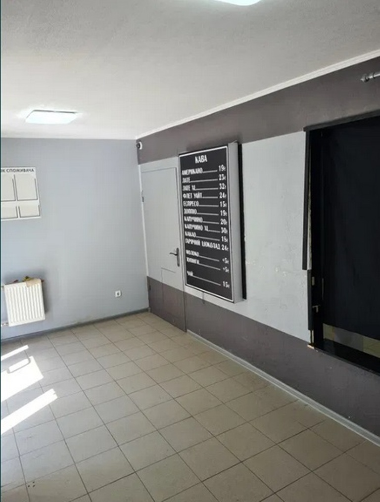 Продаж магазину 43 м², Богдана Хмельницького просп., 107