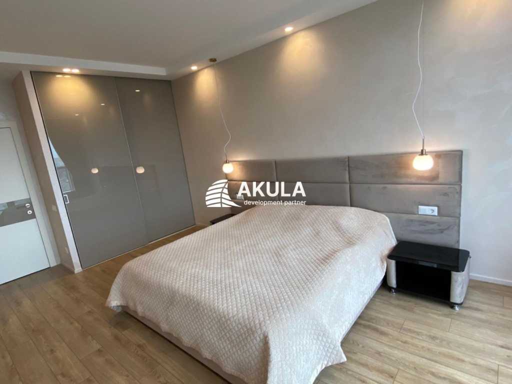 Продаж 2-кімнатної квартири 80 м², Берестейский