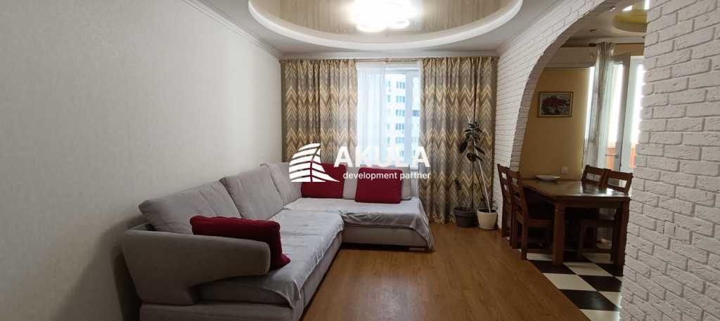 Продаж 3-кімнатної квартири 83 м², Драгоманова вул.