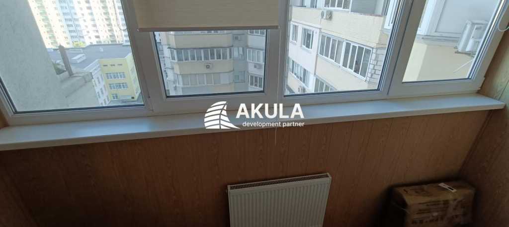 Продаж 3-кімнатної квартири 83 м², Драгоманова вул.