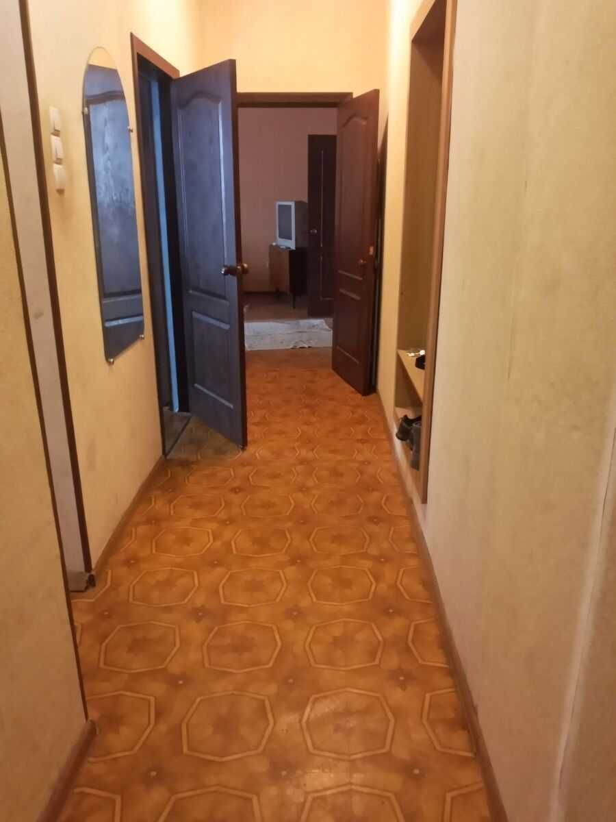 Продаж 3-кімнатної квартири 72 м², Привокзальна вул.