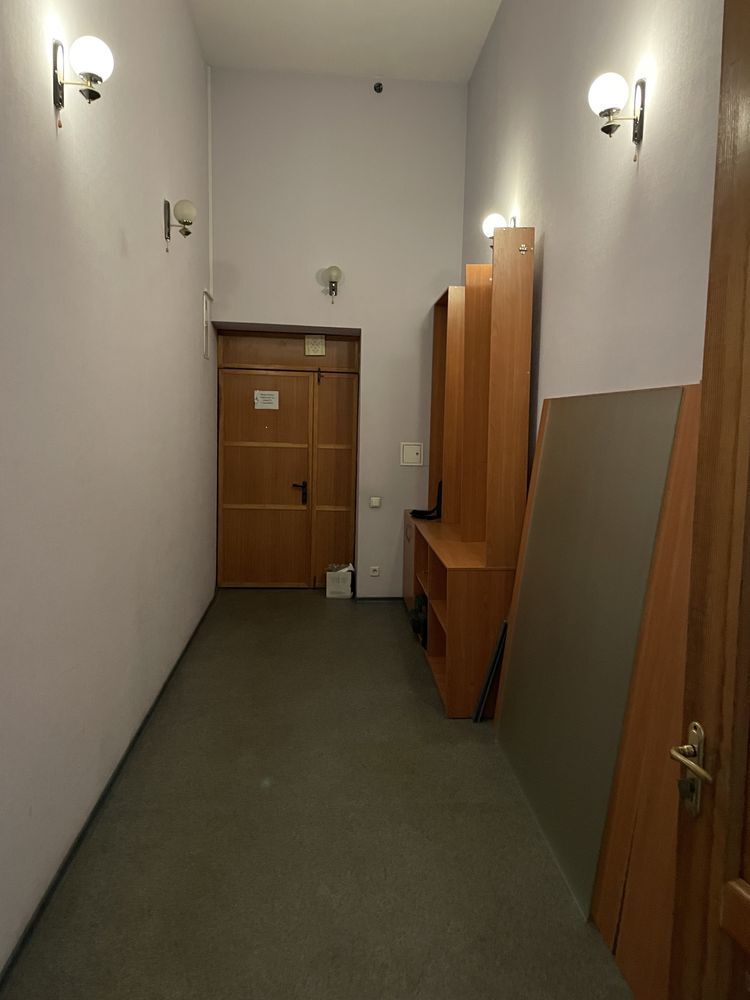 Продаж офісу 86 м², Княгині Ольги вул.