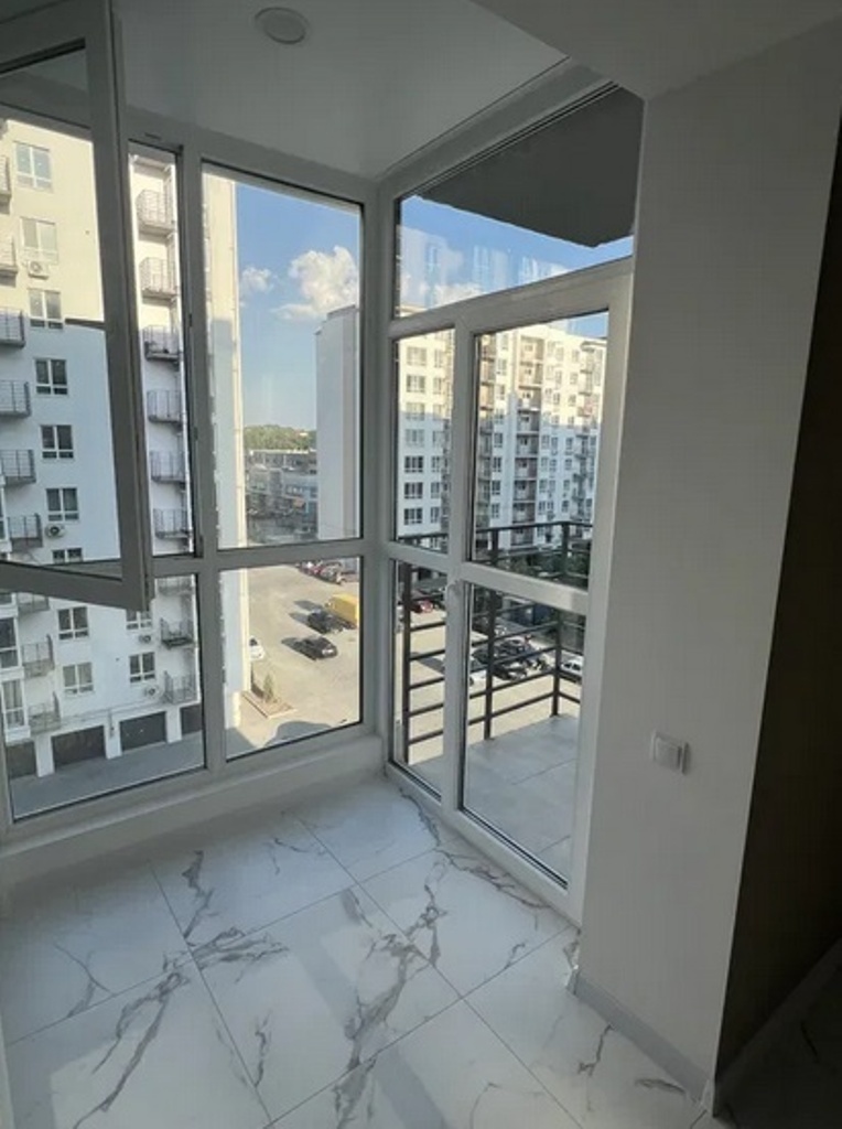 Продаж 1-кімнатної квартири 45 м², Слобожанський просп.