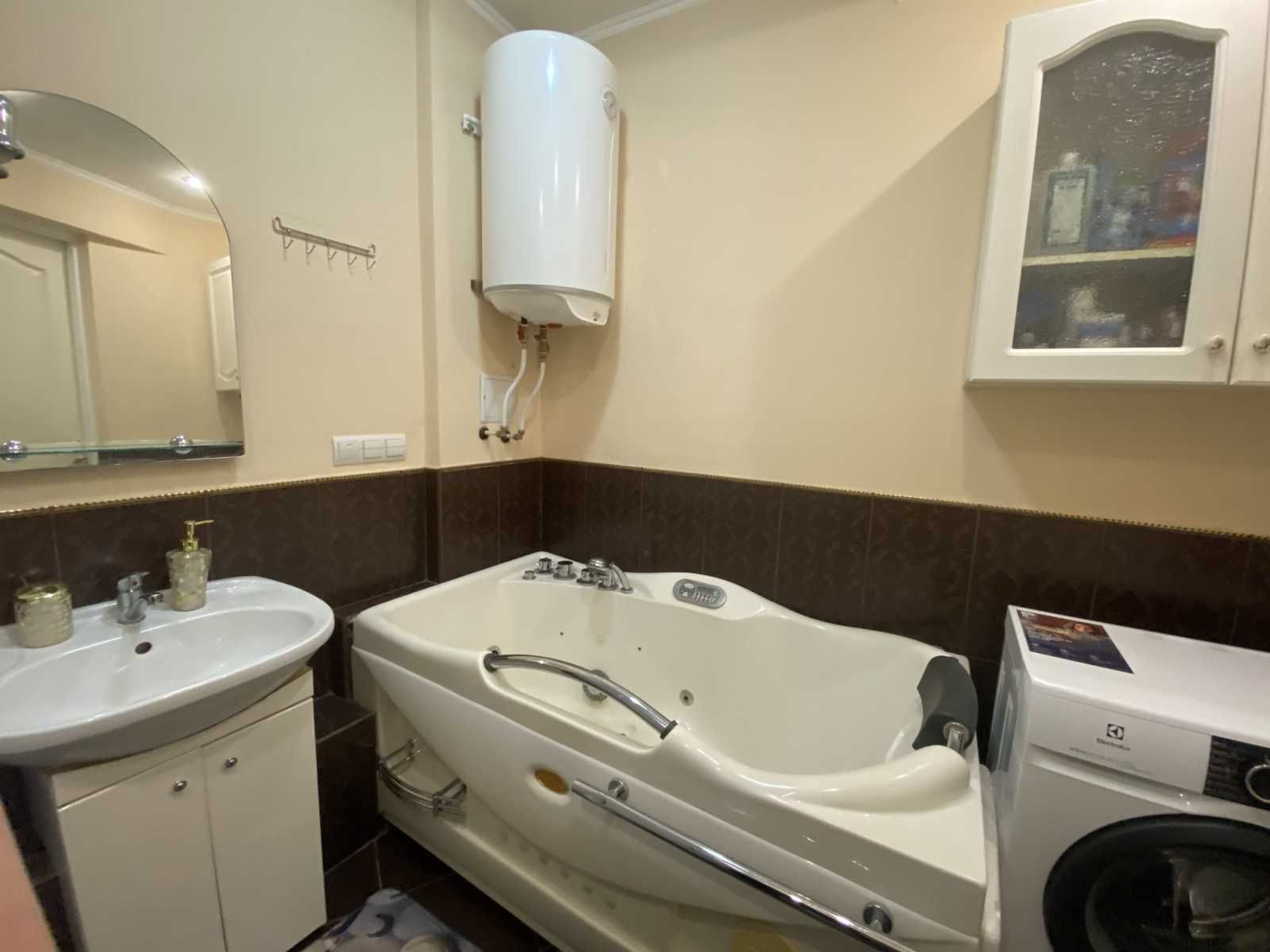 Продаж 3-кімнатної квартири 70 м², Робітнича вул., 152