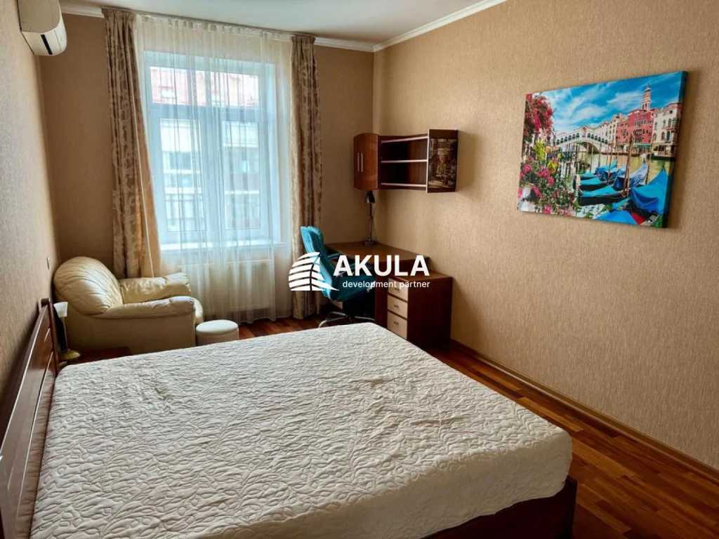 Продаж 2-кімнатної квартири 78 м², Щекавицька вул.