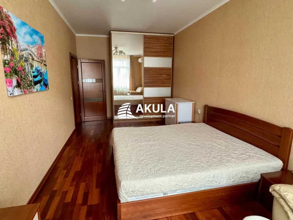 Продаж 2-кімнатної квартири 78 м², Щекавицька вул.