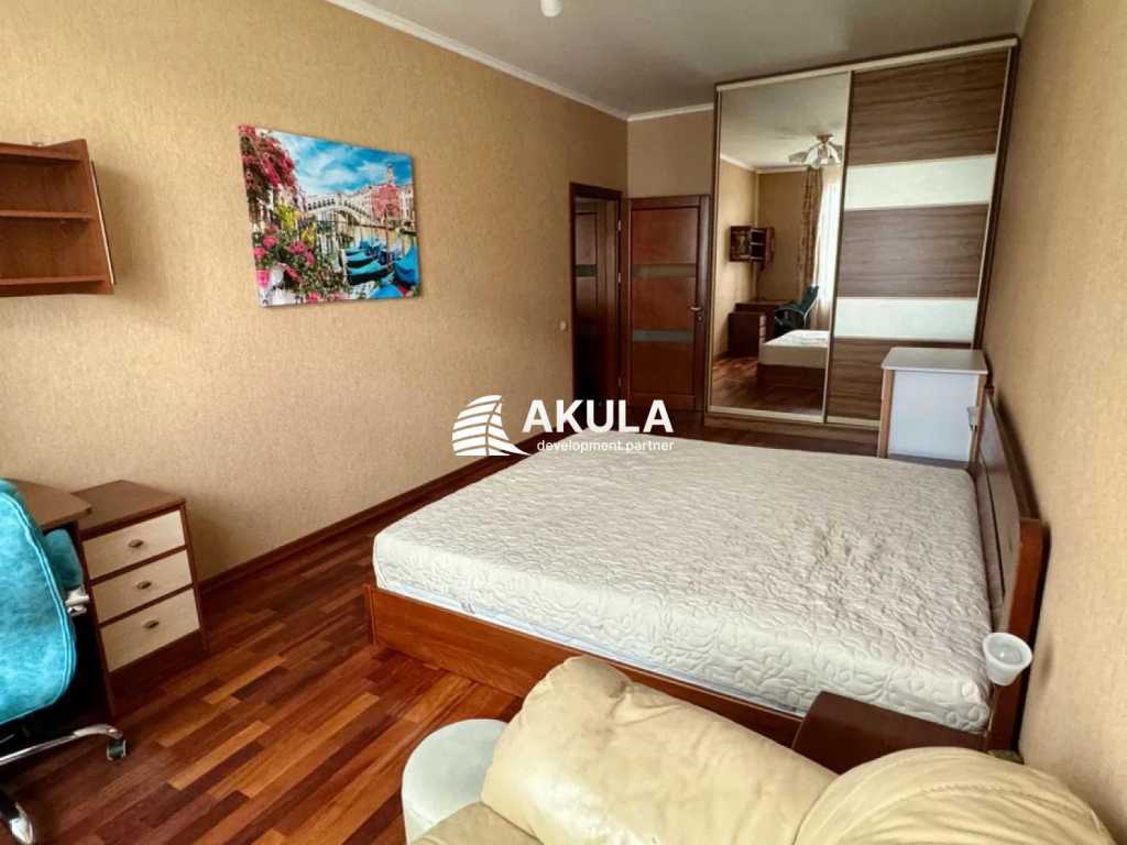 Продаж 2-кімнатної квартири 78 м², Щекавицька вул.