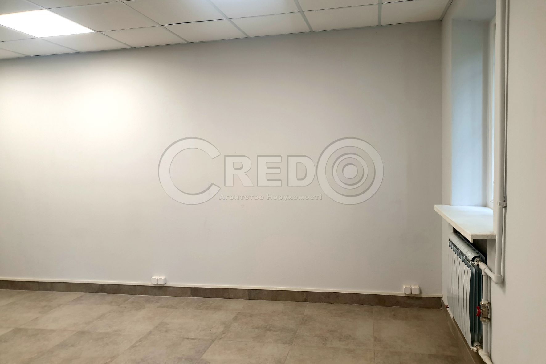 Продаж торговельного приміщення 25.1 м², Софії Перовської вул.