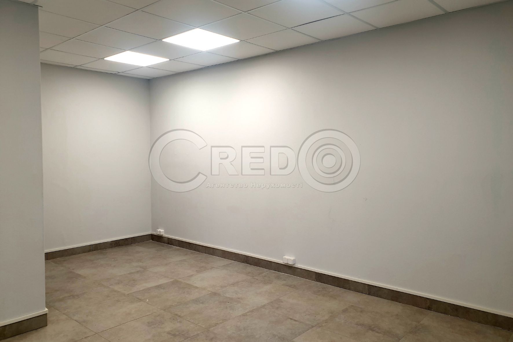 Продаж торговельного приміщення 25.1 м², Софії Перовської вул.