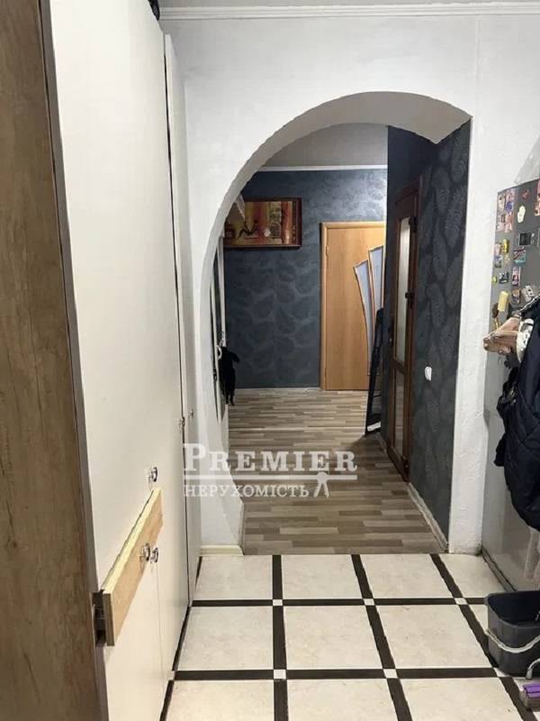 Продаж 4-кімнатної квартири 128 м², Академіка Заболотного вул.