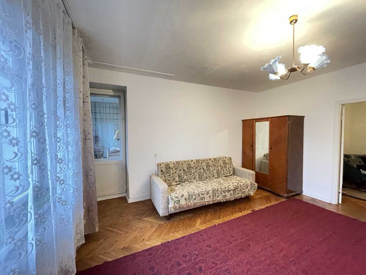 Продаж 1-кімнатної квартири 60 м², Тургенєвська, 29-33