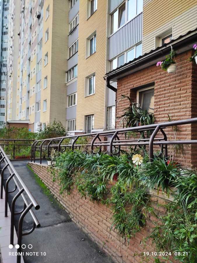 Продажа 1-комнатной квартиры 43 м², Николая Закревского ул., 97