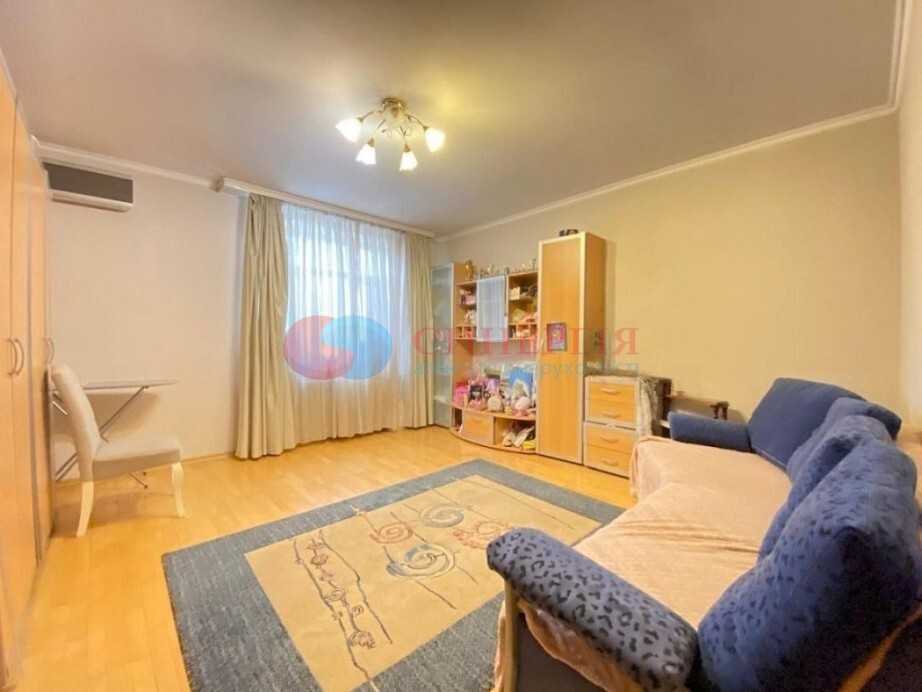 Продаж 3-кімнатної квартири 121 м², Золотоустівська вул., 10/12