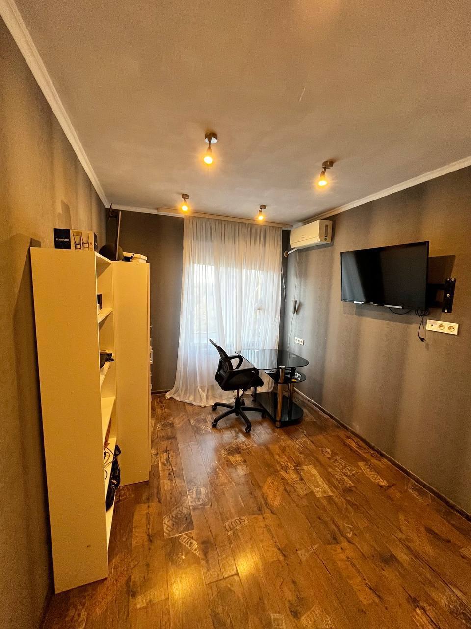 Продаж будинку 150 м², Сергія Параджанова вул.