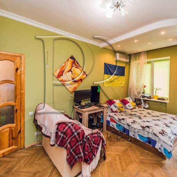 Продаж 1-кімнатної квартири 43 м², Оболонська вул., 35