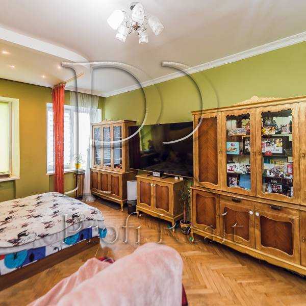 Продаж 1-кімнатної квартири 43 м², Оболонська вул., 35