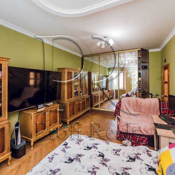 Продаж 1-кімнатної квартири 43 м², Оболонська вул., 35