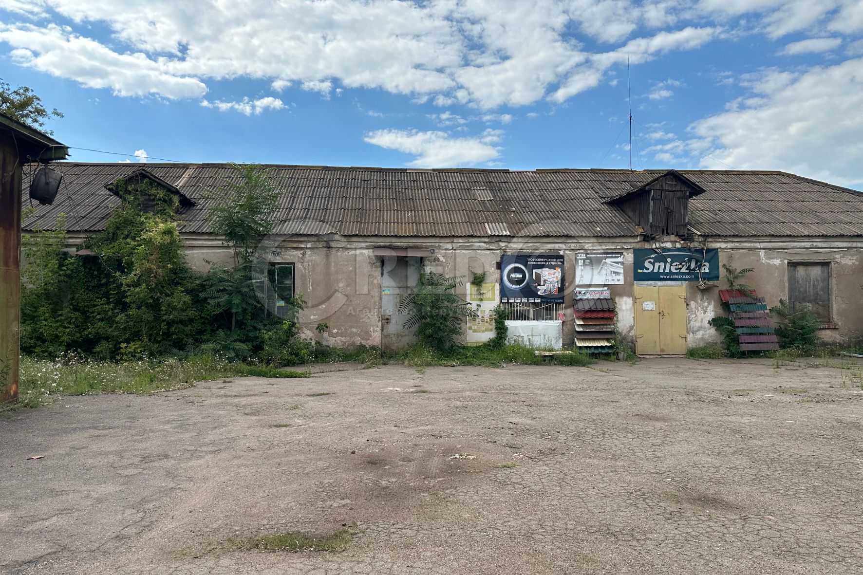 Продажа склада 200.3 м², Новороссийская ул.
