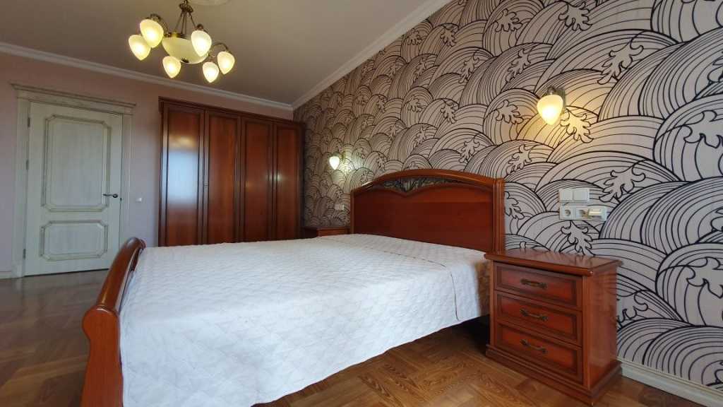 Оренда 3-кімнатної квартири 120 м², Львівська вул., 22