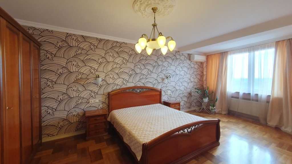 Оренда 3-кімнатної квартири 120 м², Львівська вул., 22