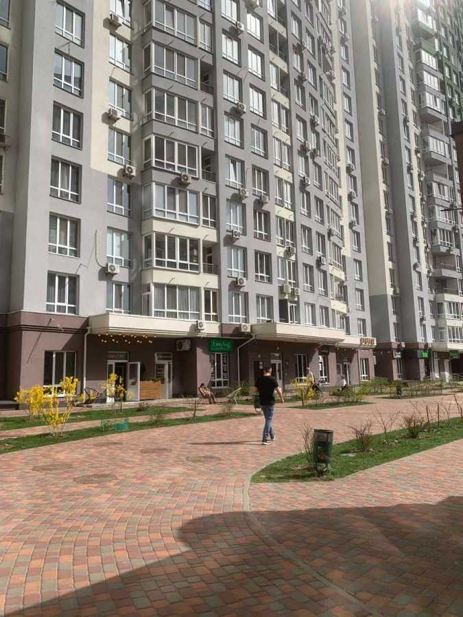 Продаж 2-кімнатної квартири 62 м², Каховська вул., 62А