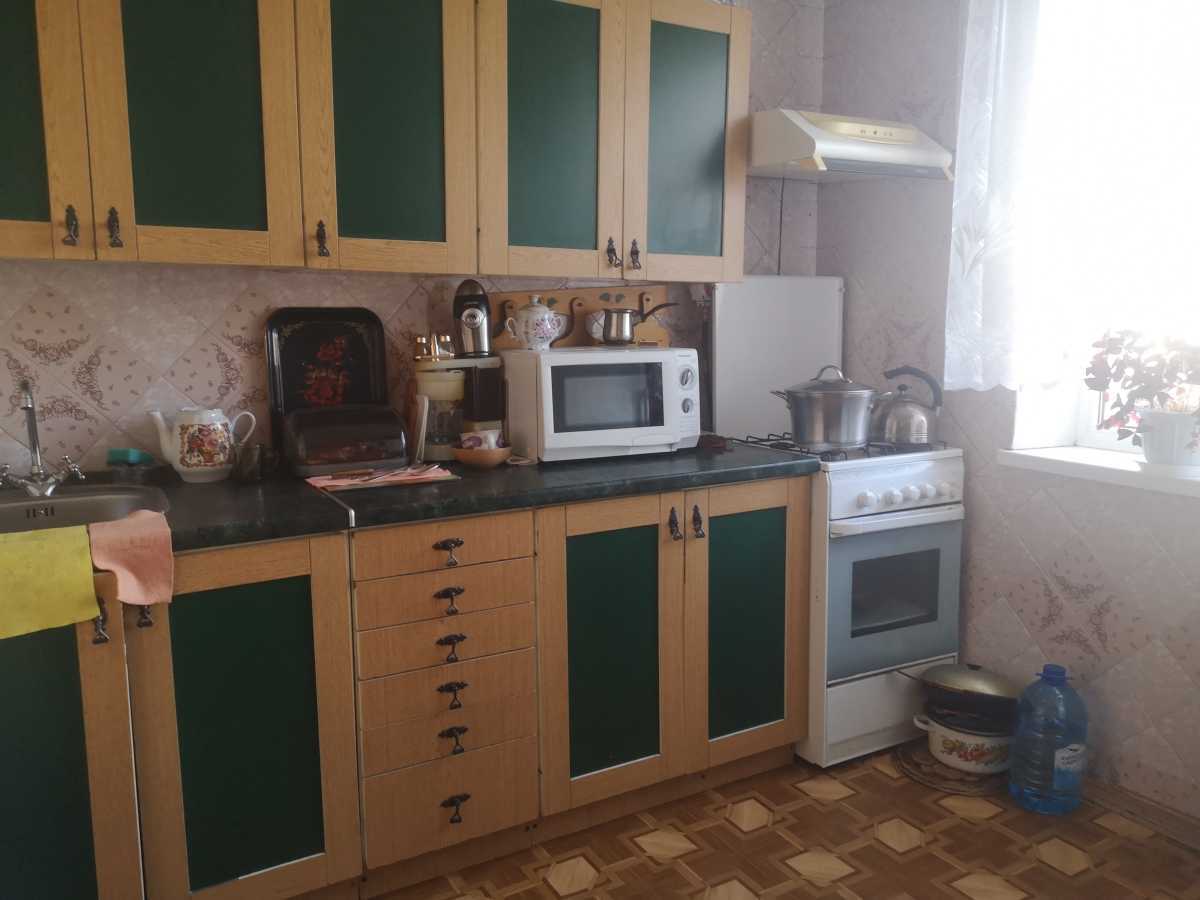 Продаж 3-кімнатної квартири 73 м², Каштанова вул., 14