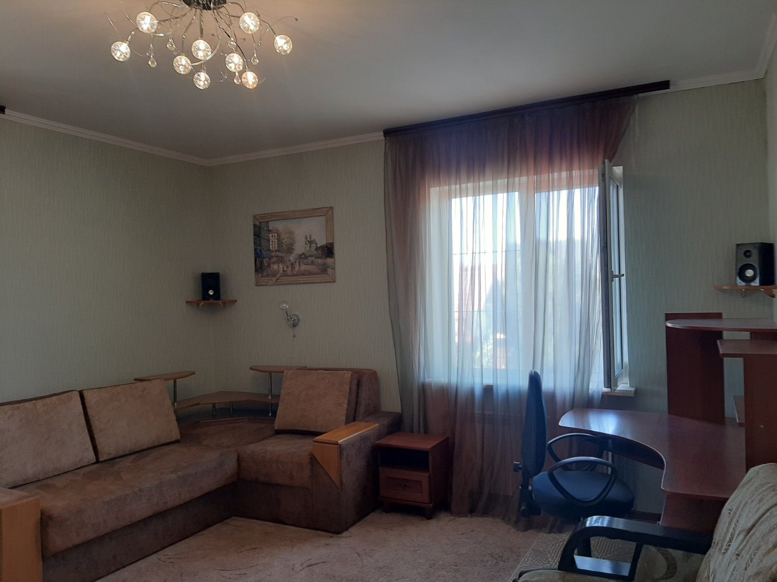 Продаж будинку 297.1 м², Зоряна вул., 1