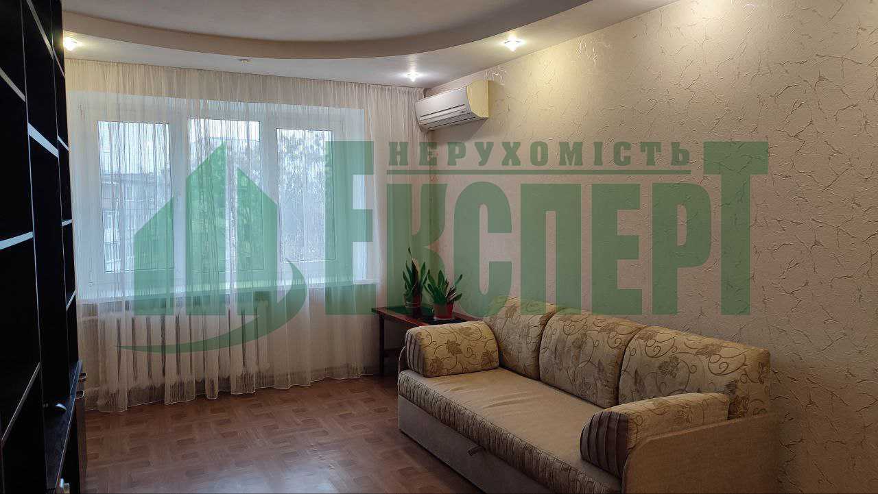 Продаж 3-кімнатної квартири 57 м², Зернова вул., 6