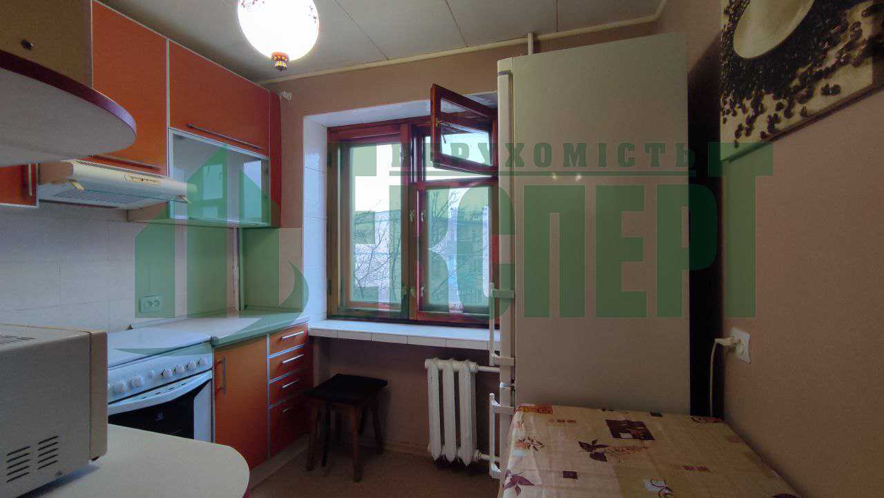 Продаж 3-кімнатної квартири 57 м², Зернова вул., 6