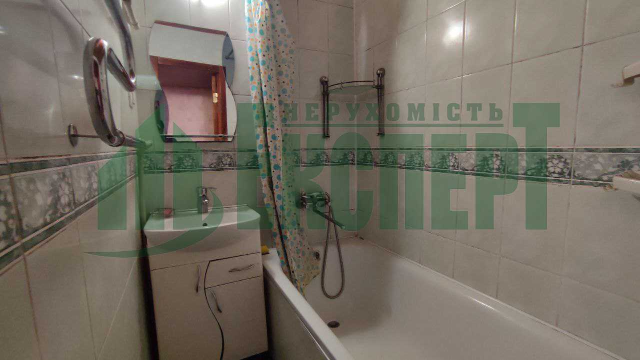 Продаж 3-кімнатної квартири 57 м², Зернова вул., 6