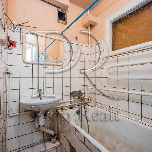 Продажа 3-комнатной квартиры 53 м², Ватутина ул., 20