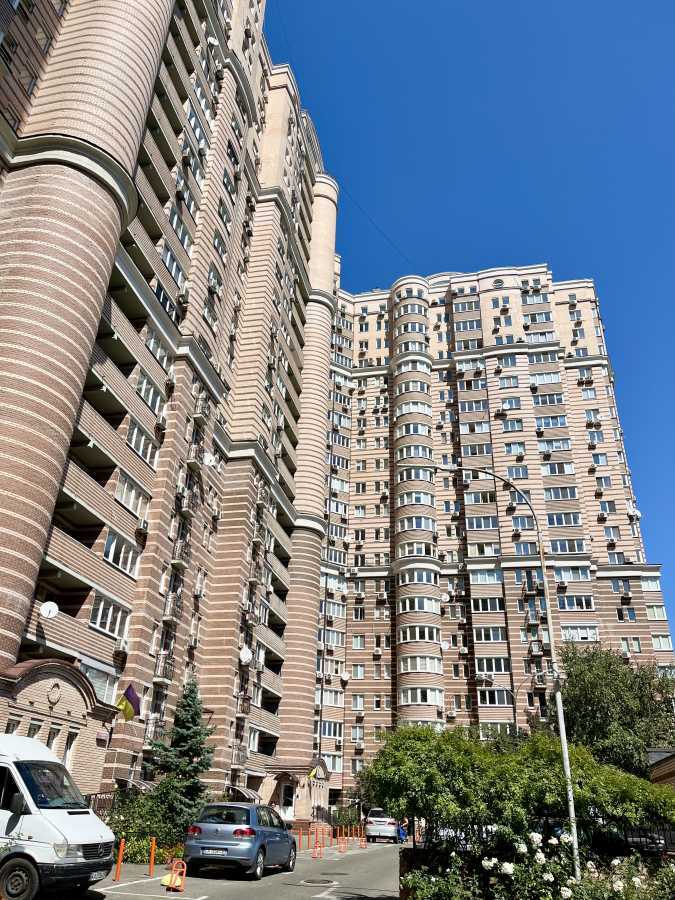 Аренда 3-комнатной квартиры 106 м², Голосеевская ул., 13