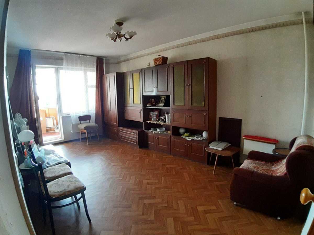 Продажа 3-комнатной квартиры 67.5 м², Апрельская ул., 15