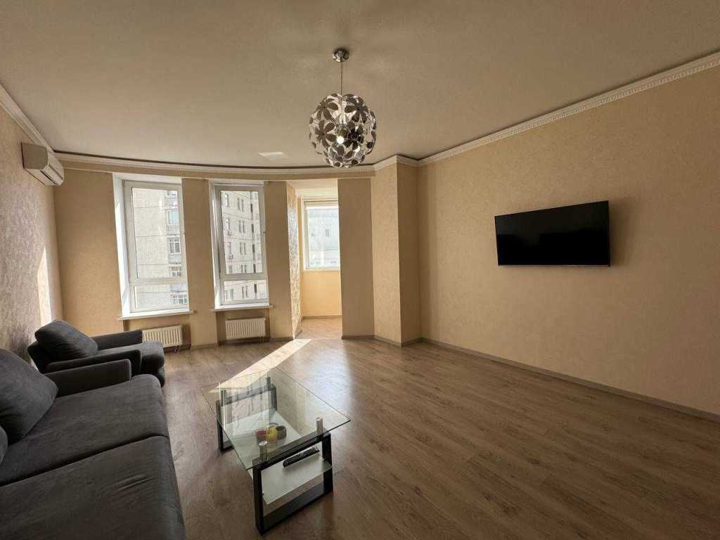 Продажа 2-комнатной квартиры 84 м², Дружбы Народов бул., 14-16