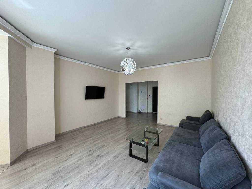 Продажа 2-комнатной квартиры 84 м², Дружбы Народов бул., 14-16