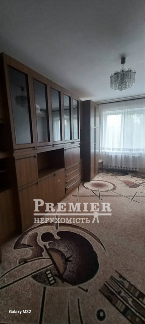 Продажа 3-комнатной квартиры 65 м², Десантный бул.