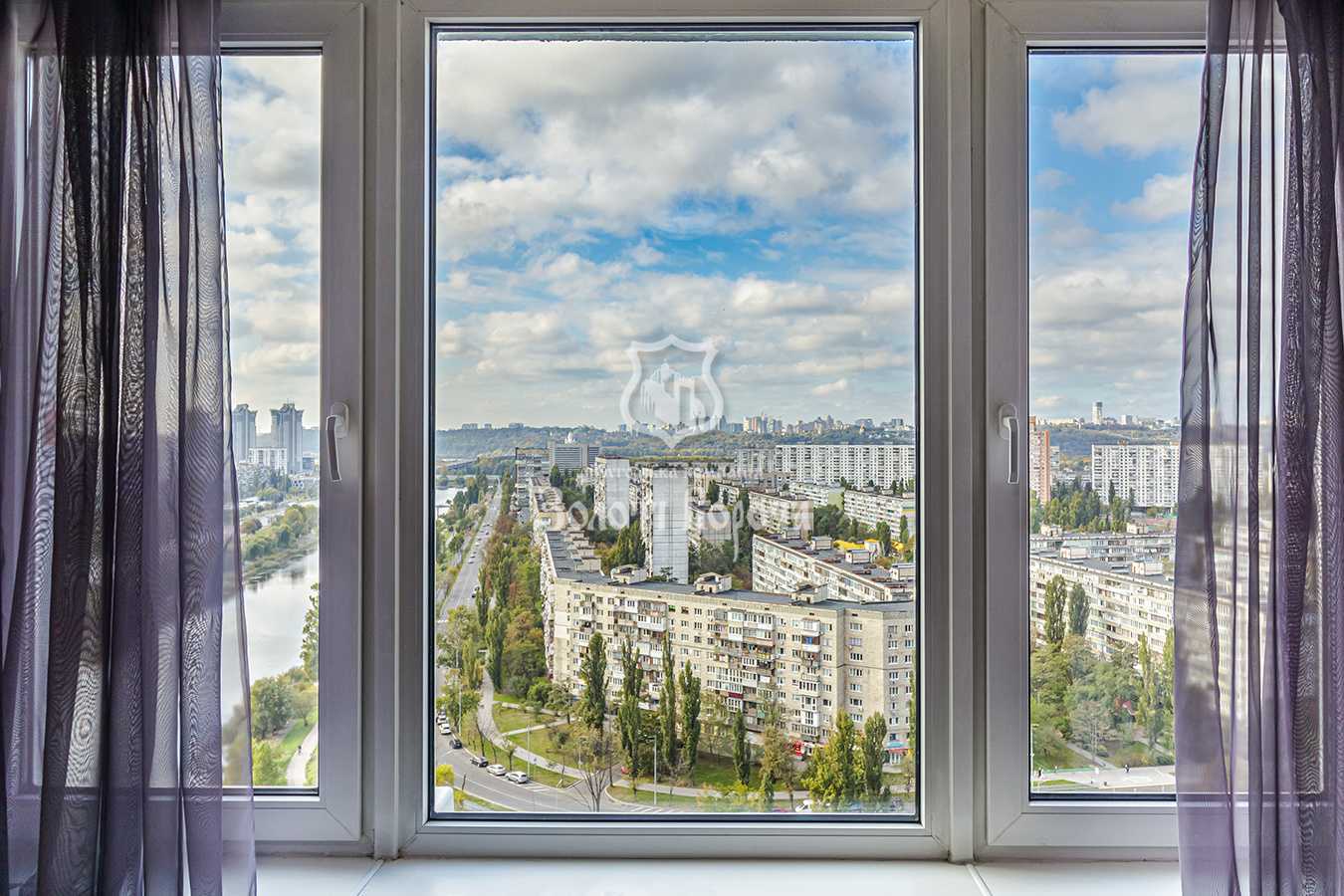 Продажа 1-комнатной квартиры 45.9 м², Соборности просп., 30А