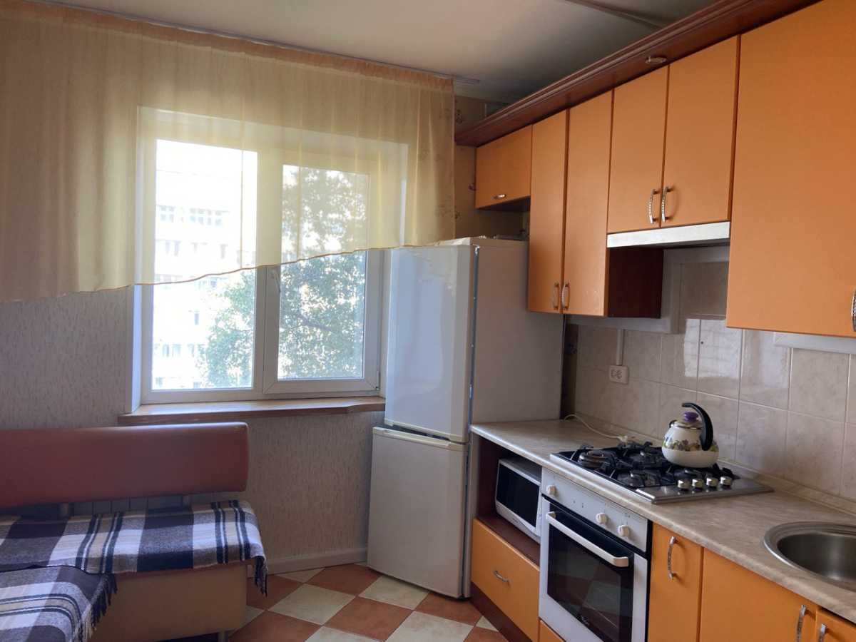 Продажа 3-комнатной квартиры 70 м², Героев Днепра ул., 19