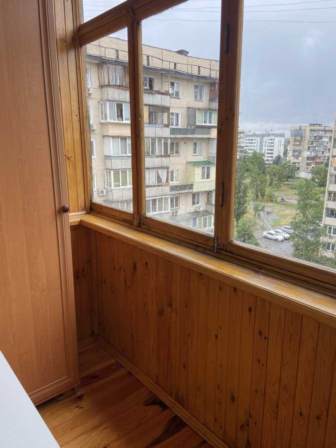 Продажа 3-комнатной квартиры 70 м², Героев Днепра ул., 19