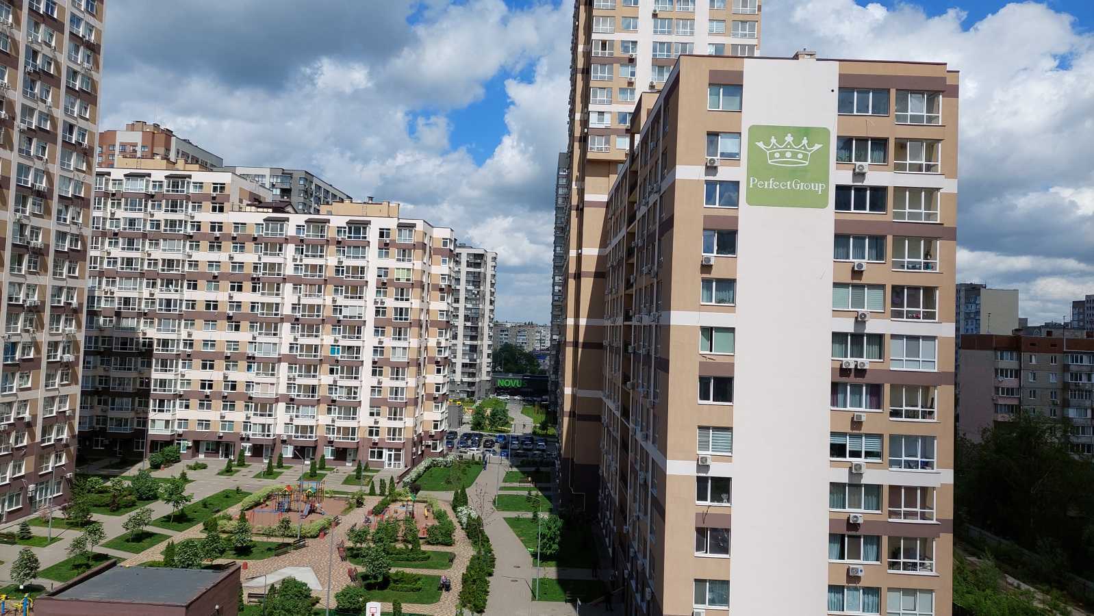 Продажа 2-комнатной квартиры 63.5 м², Александра Олеся ул., 2В