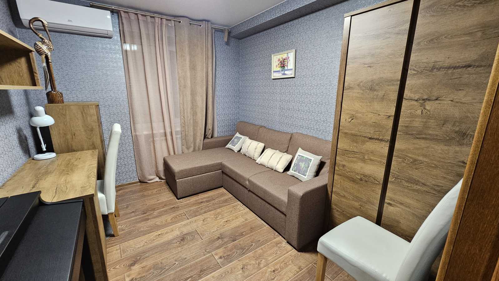 Оренда 3-кімнатної квартири 70 м², Дмитрівська вул., 96-98