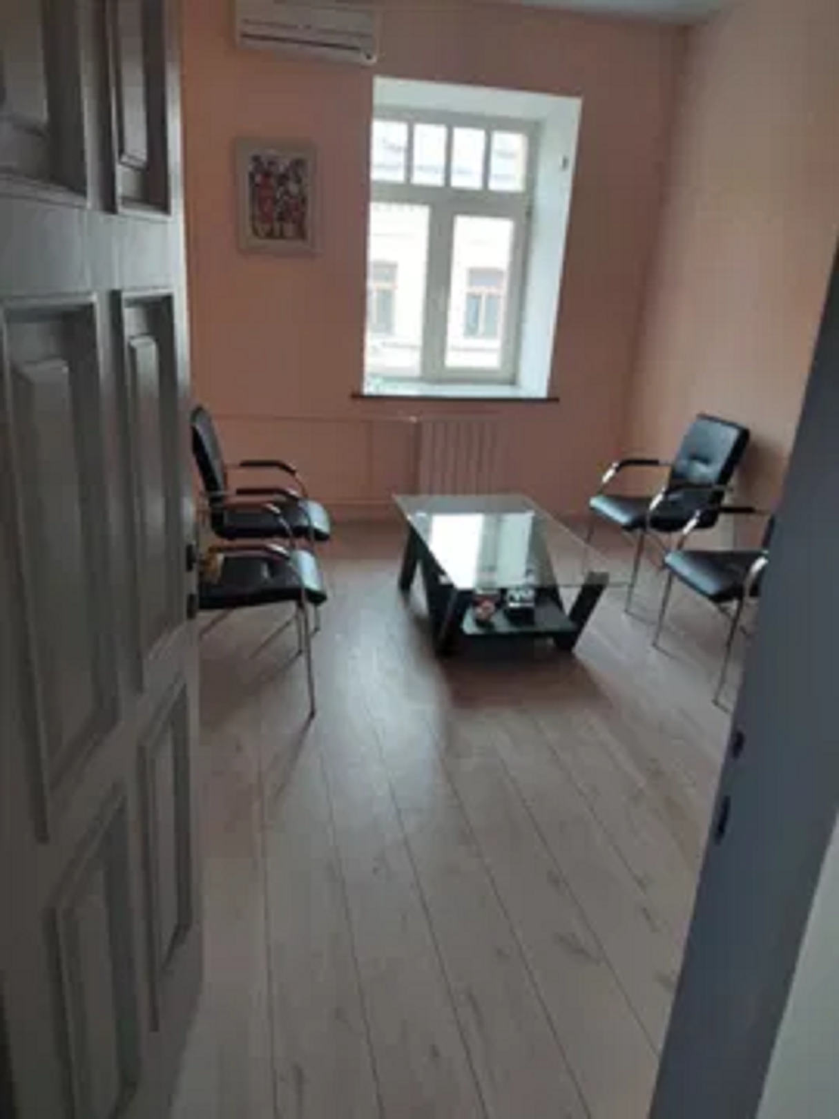 Аренда офиса 105 м², Кирилловская ул., 1