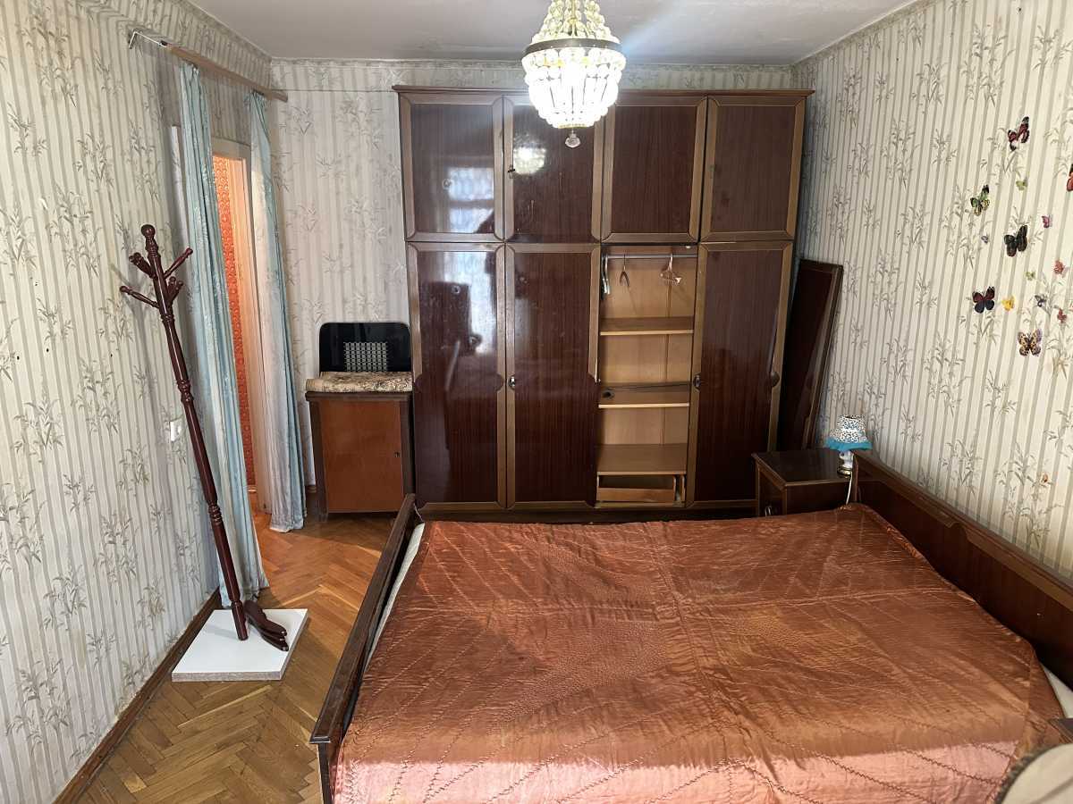 Продажа 3-комнатной квартиры 72 м², Зодчих ул., 34