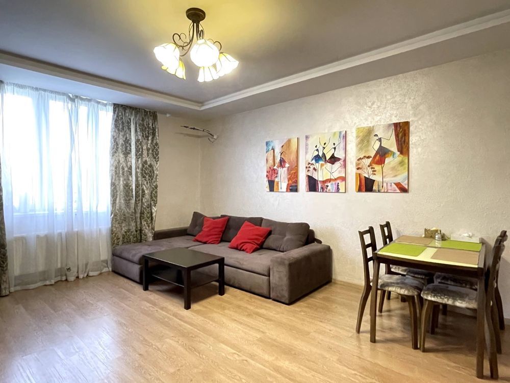 Продажа 2-комнатной квартиры 88 м²