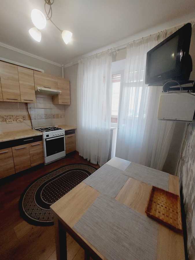 Оренда 2-кімнатної квартири 65 м², Горького вул., 5В