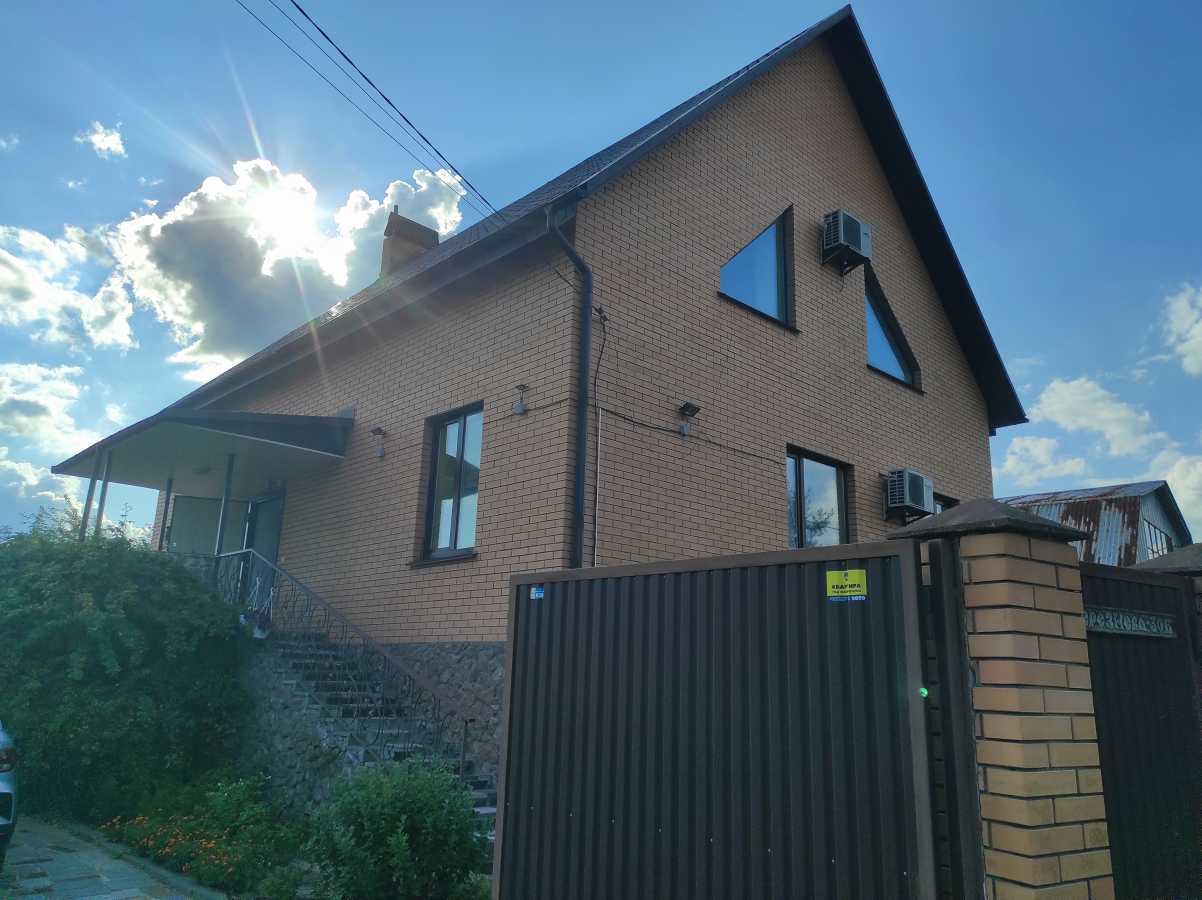 Продаж будинку 258 м², Березнева вул.