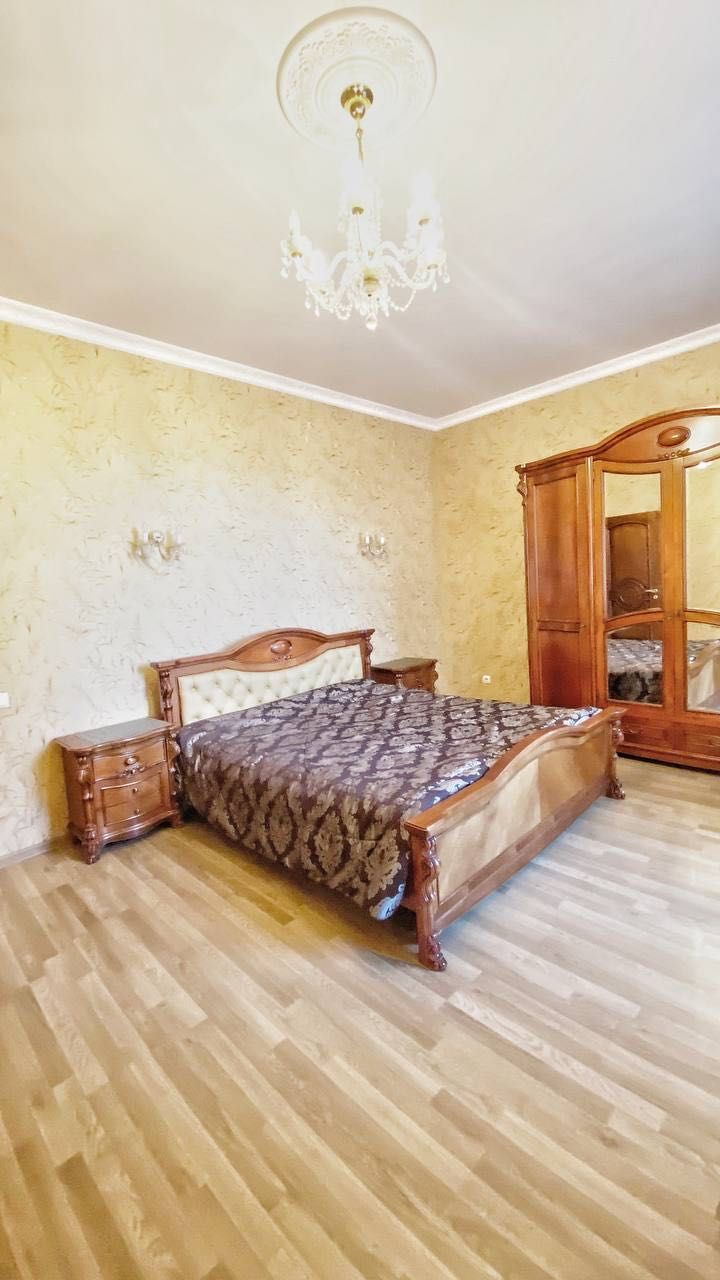 Оренда 3-кімнатної квартири 134 м²